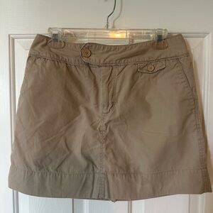 Sonoma women’s skort. Beige, size 10.
